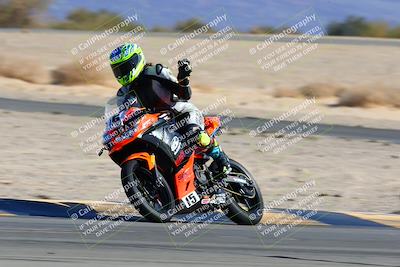 media/Jan-08-2022-SoCal Trackdays (Sat) [[1ec2777125]]/Turn 4 (1145am)/